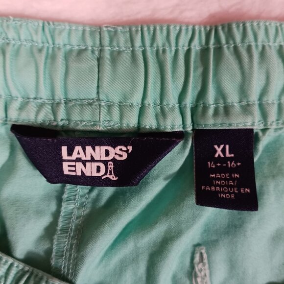 Lands End Shorts, Girls, Ruffled Hem, Mint Green, Pull on, Size XL (14-16) - Picture 2 of 10
